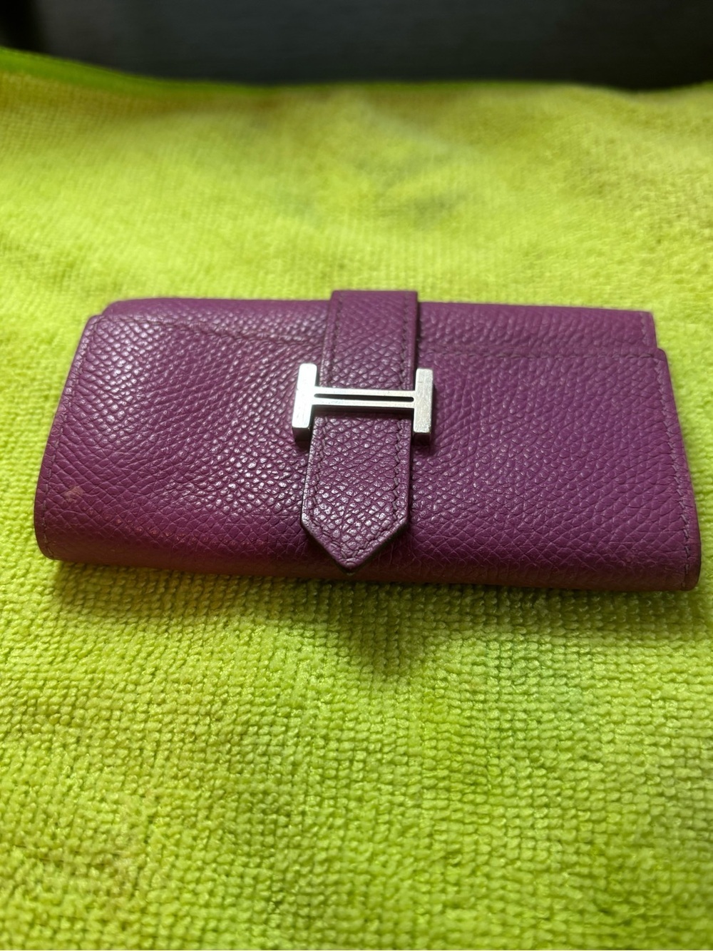 Hermès Béarn 4-Key Case – Anemone Epsom Leather with Palladium Hardware